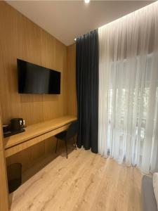 4 Rooms Tirana