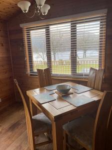 Cozy Loch Lomond Lodge 27, Rowardennan