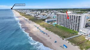 Cozy Oceanfront Condo with Heated Pools & Views