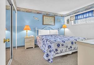 Cozy Oceanfront Condo with Heated Pools & Views