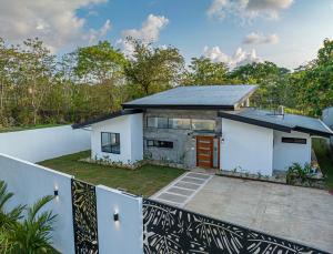 Uvita-great Location-3 Bedroom-private Pool-gated