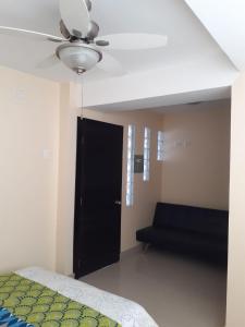 Dept Familiar en crucita a pasos de la playa con auto check in