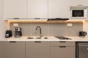 Athens Theatrou Apartments
