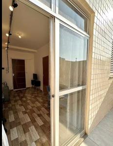 47 Apartamento ao lado Materdei, MPMG, Area privativa, cozinha completa, máquina de lavar e vaga