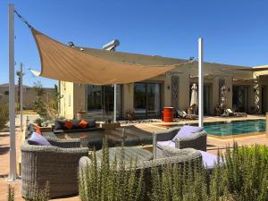 Secluded 4 Bedroom Villa, Onsite Security