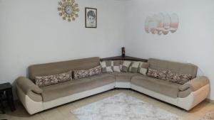 Plaja 10 dk , Bahçeli, Huzurlu Tatil Evi