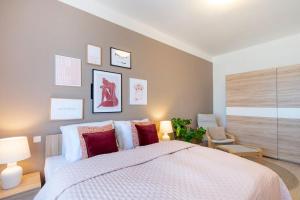 Cozy Apartment near The Old Town Square