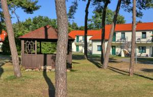 Gorgeous Apartment In Altenkirchen With Wifi