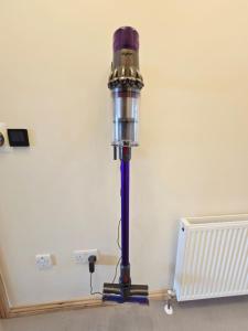 London Luxury 3 bedroom flat, free parking, garden, sleeps x10, Close to Tube