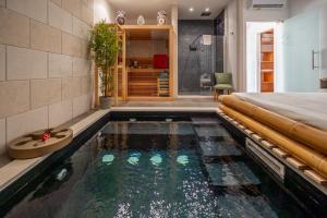 Villa Carmiano Luxury bedrooms in Avola in the province of Syracuse with room with swimming pool