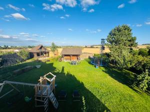 Entire 2nd floor of Villa with 3bedroom with large garden,BBQ,pool,sauna,free parking