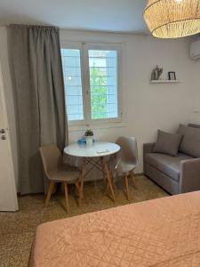 Glyfada Escape - Garden House