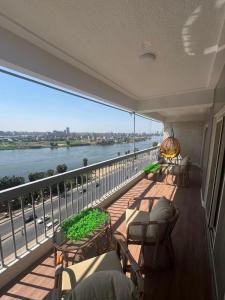 4 bedrooms apt direct Nile View