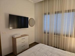 The Cozy Nook- luxury, privacy, with a pool and gym