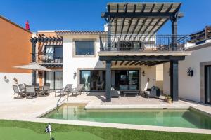 Luxe 5 BDRM Copala Villa GOLF Minutes to Marina