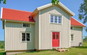 Stunning Home In Rörvik With Kitchen