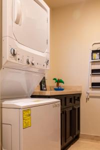 Luxe 5 BDRM Copala Villa GOLF Minutes to Marina