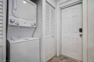 Location! Bright House -3 blocks to Atlantic Ave