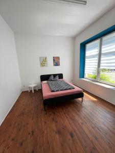 Berlin flat W 3 separate rooms N0