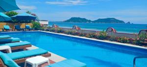 La Paloma Oceanfront Retreat