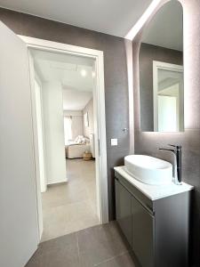 M58 Pool Residence - Glyfada Central - Miltiadou 58 by K&M