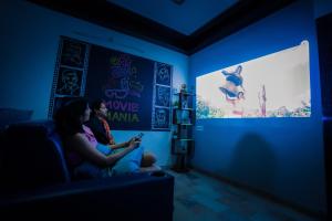 1BHK Apartment Near Nexus Mall Kukatpally, Kitchen, Self Check in, Projector, Fast WiFi, Washing machine