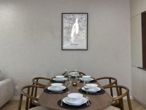 URBAN APARTMENTS GLOBAL, Jacuzzi, 8th floor No 03, Free Garage, Self Check-in, No deposit