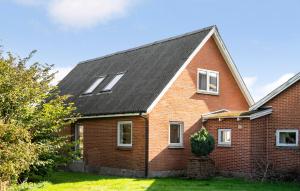 2 Bedroom Amazing Home In Thyholm