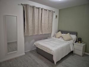 Wimbledon Tennis 2-bedroom house