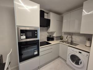 Wimbledon Tennis 2-bedroom house