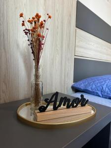 90 metros do MAR! 3 quartos, 1 suite, 2 vagas de garagem