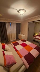 CENTRAL 2 CAMERE CU VIEW P-ta VICTORIEI