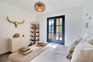 Rocca Bella Escape by the Sea and Vineyards