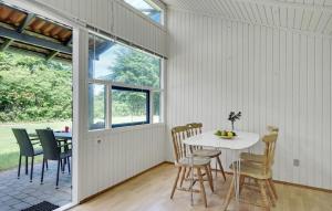 Stunning Home In Hampen With Wifi