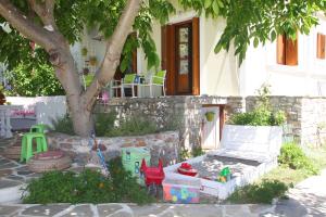 Sklavos Studios Skopelos Greece