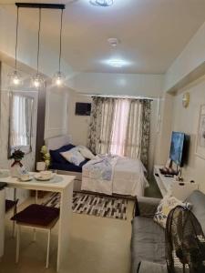Avida Tower4L21 staycation rm1104