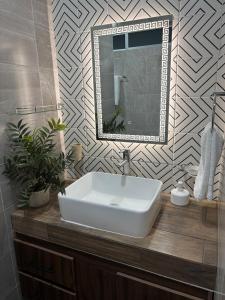 Casa Luna, a 10 min centro y a 5 min aeropuerto