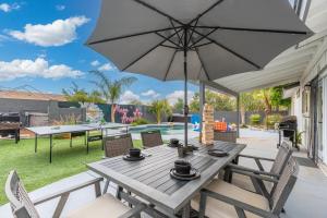 Mesa Resort with Free Heated Pool, Hot Tub, King Bed, and Yard Games