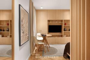 The Art of Parisian Living Just Steps from the Seine