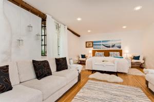 Old Town Central Apartment