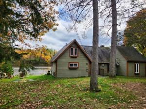Chalet L'Apéro des Chutes - Spa, détente & nature au bord de l'eau en Mauricie