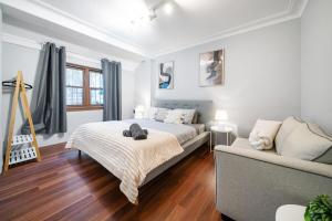 31Bea Abnb-style 4BR Retreat, 9 min walk to Station, Nr East Village