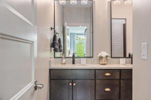 Midtown Luxury - 2 Master Suites - Near UNMC