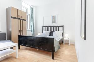 Elegant Private Rooms Near Danube With Garden Access