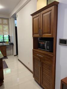 Hilltop Retreat near Kandy Lake - Kings Residence