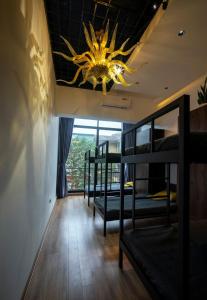 Midnight Carriage at Dejavu