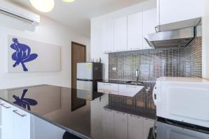 V243 Quite 3BR Pool Villa Bathtub Near Beach