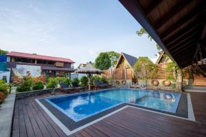 WYC Villas & Restaurant