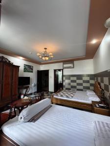 Khách sạn Hoàng Oanh