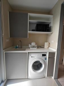 Metroluxe rama4 , city center